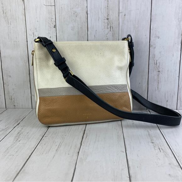 Fossil Ivory Tan Preston Pebble Cowhide Leather Crossbody Bag - Picture 2 of 15